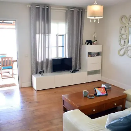 Holiday home Leona